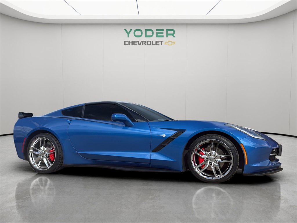 2016 Chevrolet Corvette Stingray 2LT photo 3
