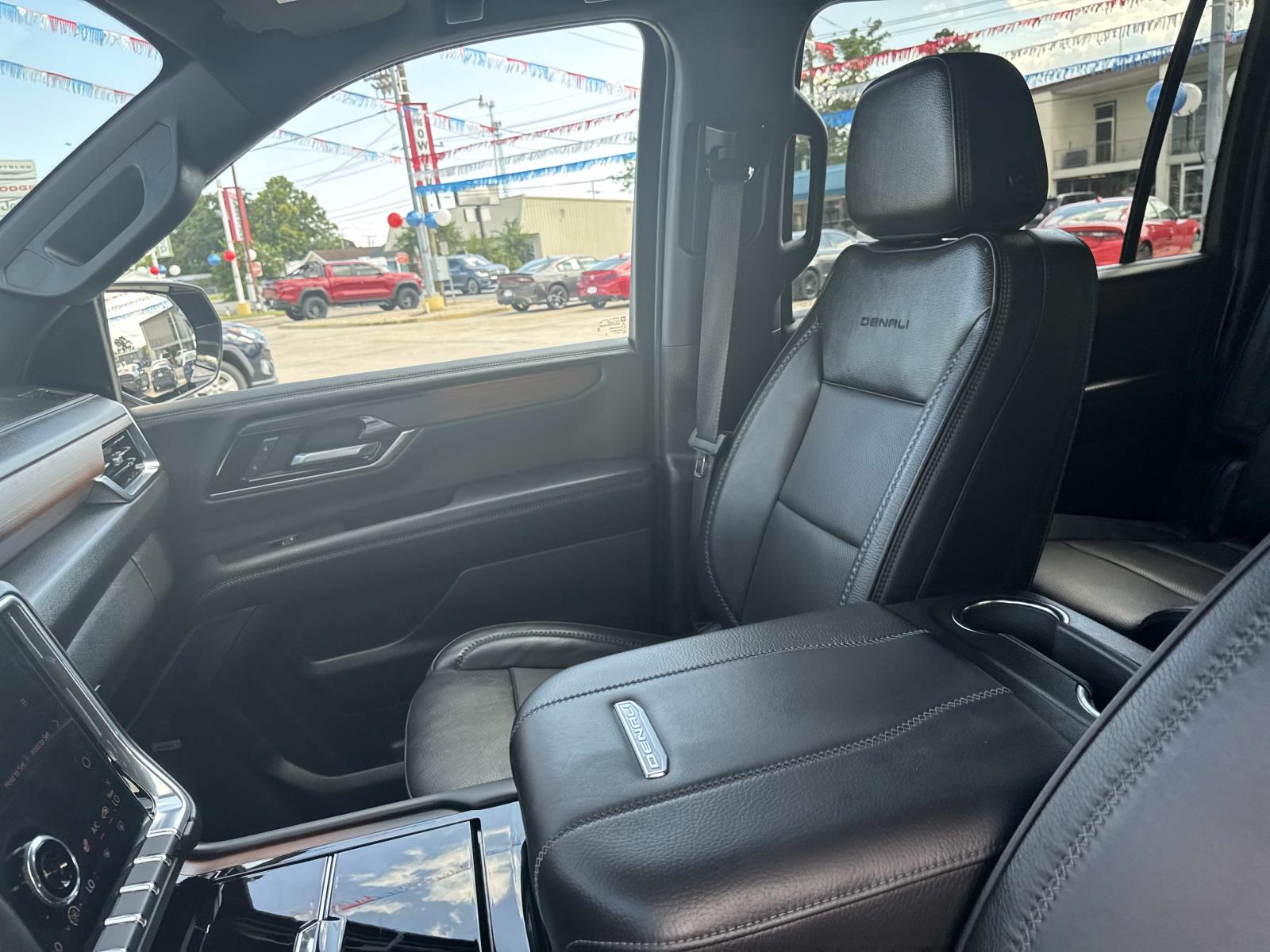 2025 Gmc Yukon XL Denali photo 14