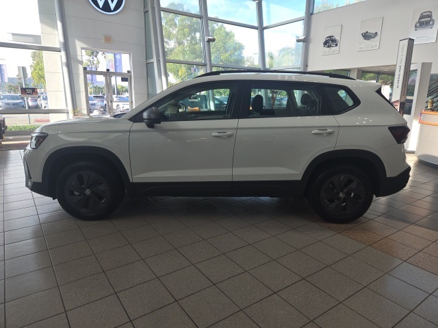 2025 Volkswagen Taos S photo 4