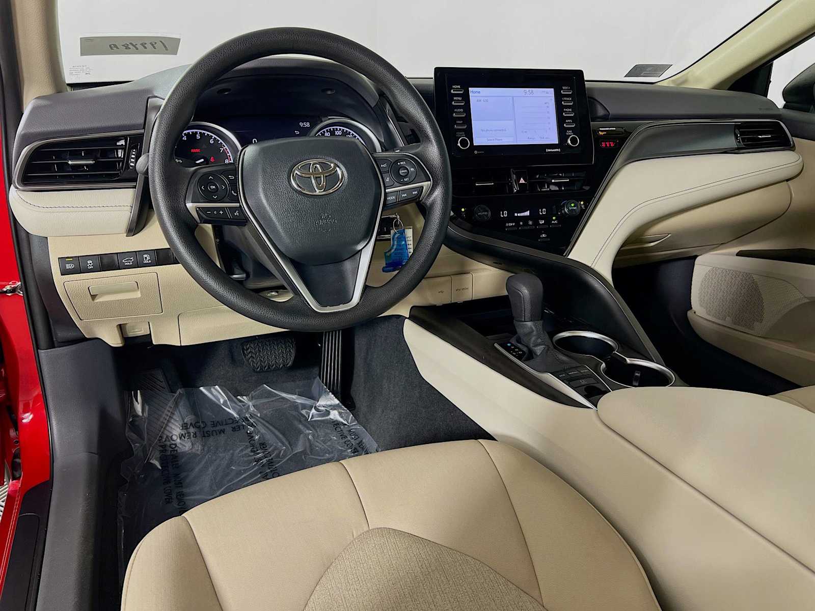2023 Toyota Camry LE photo 8