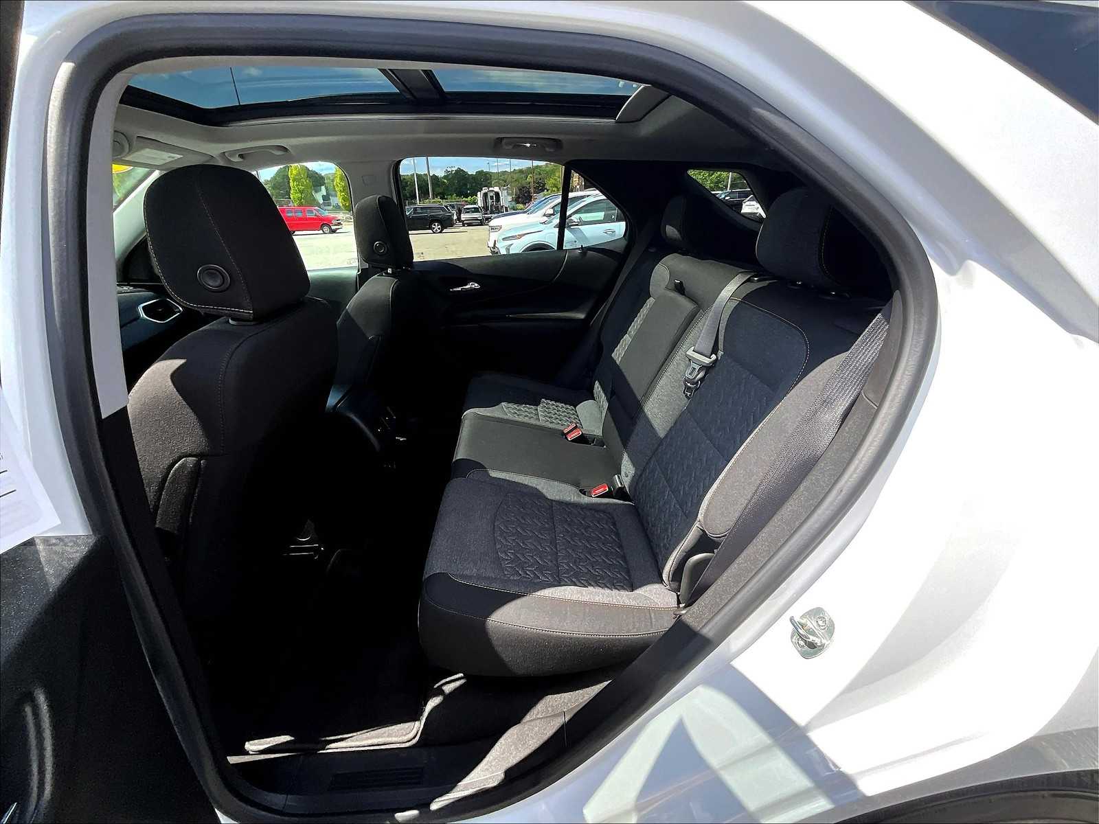 2022 Chevrolet Equinox LT photo 15