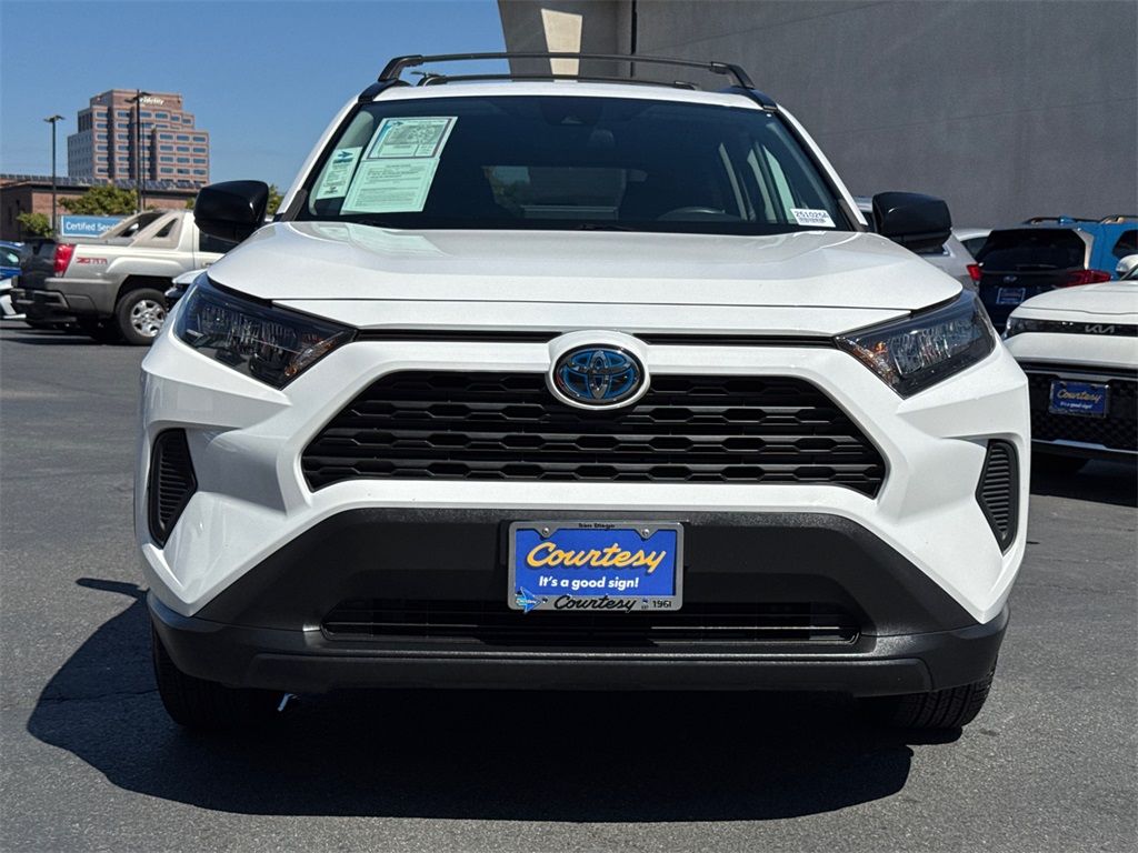 2021 Toyota RAV4 Hybrid LE photo 2