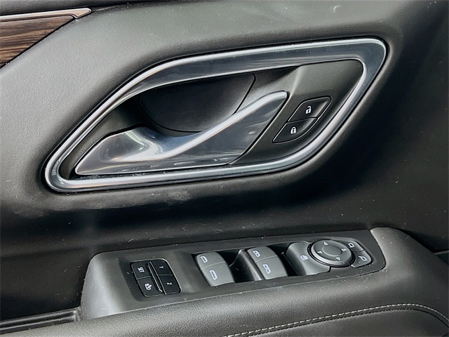 2023 Chevrolet Tahoe LT photo 2