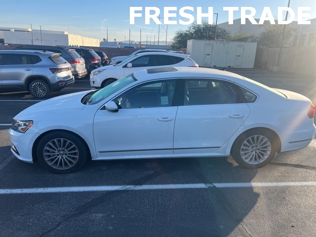 2016 Volkswagen Passat SE