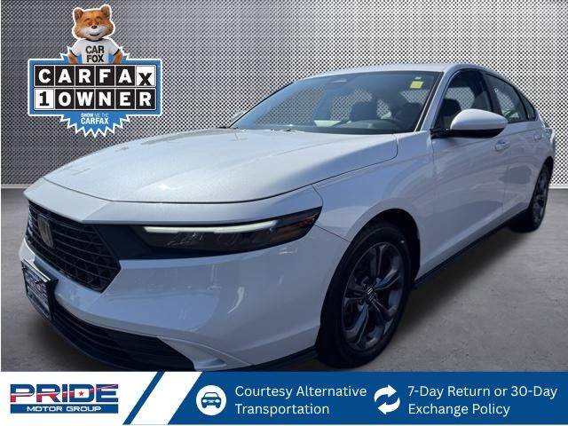 2023 Honda Accord EX's photo