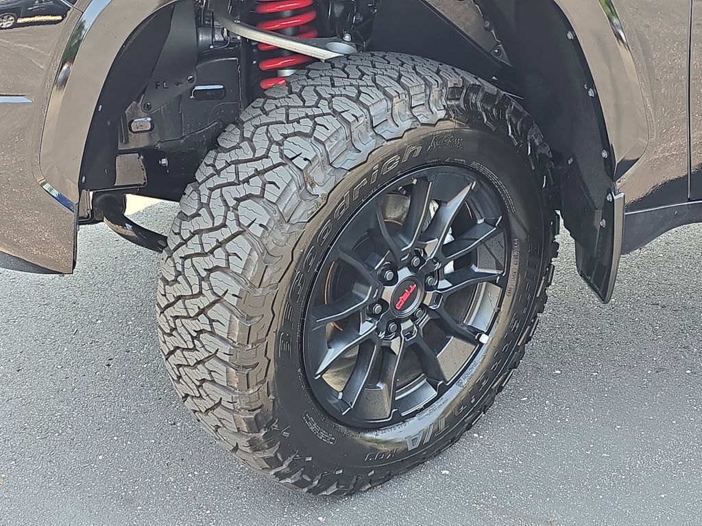 2025 Toyota Tundra Platinum photo 31