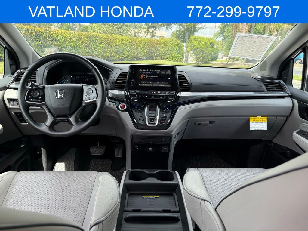 2023 Honda Odyssey Elite photo 9