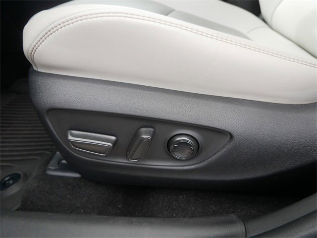 2023 Toyota RAV4 Hybrid XLE Premium photo 15