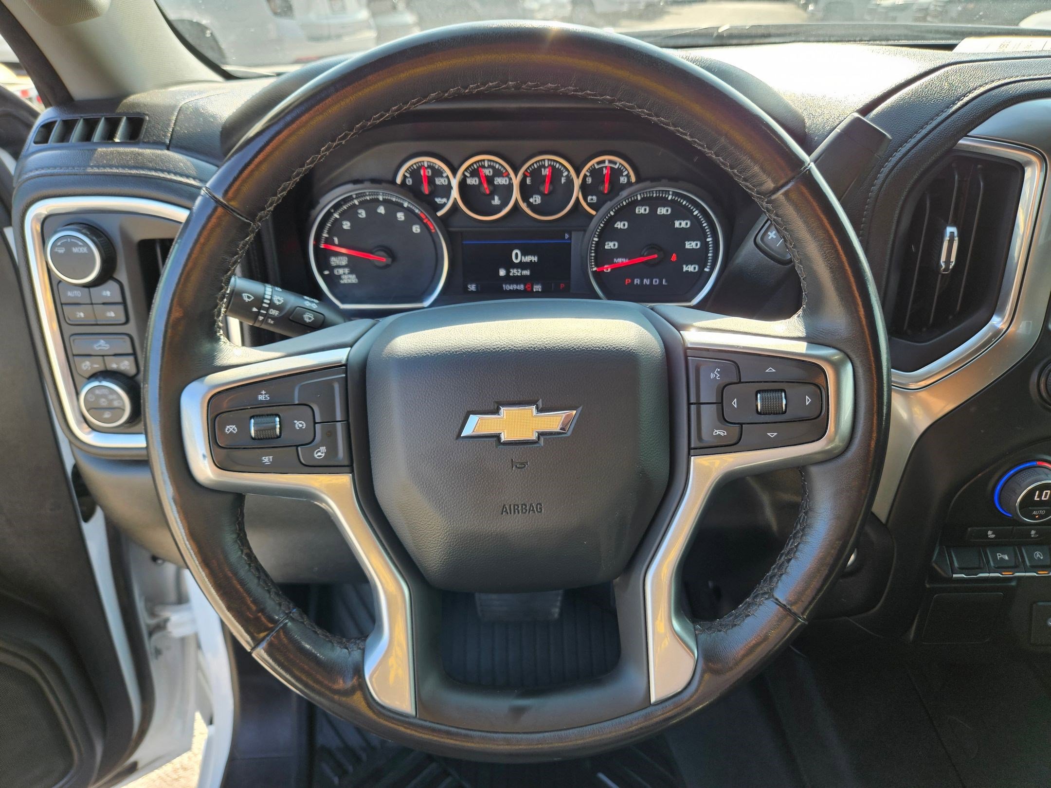 2022 Chevrolet Silverado 1500 LT photo 13
