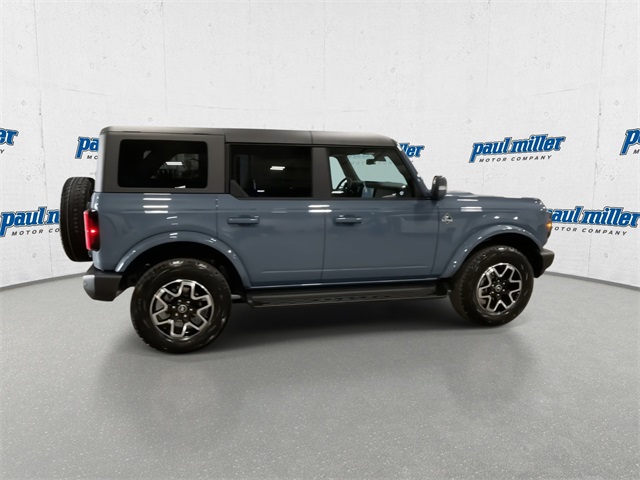 2025 Ford Bronco Outer Banks photo 12