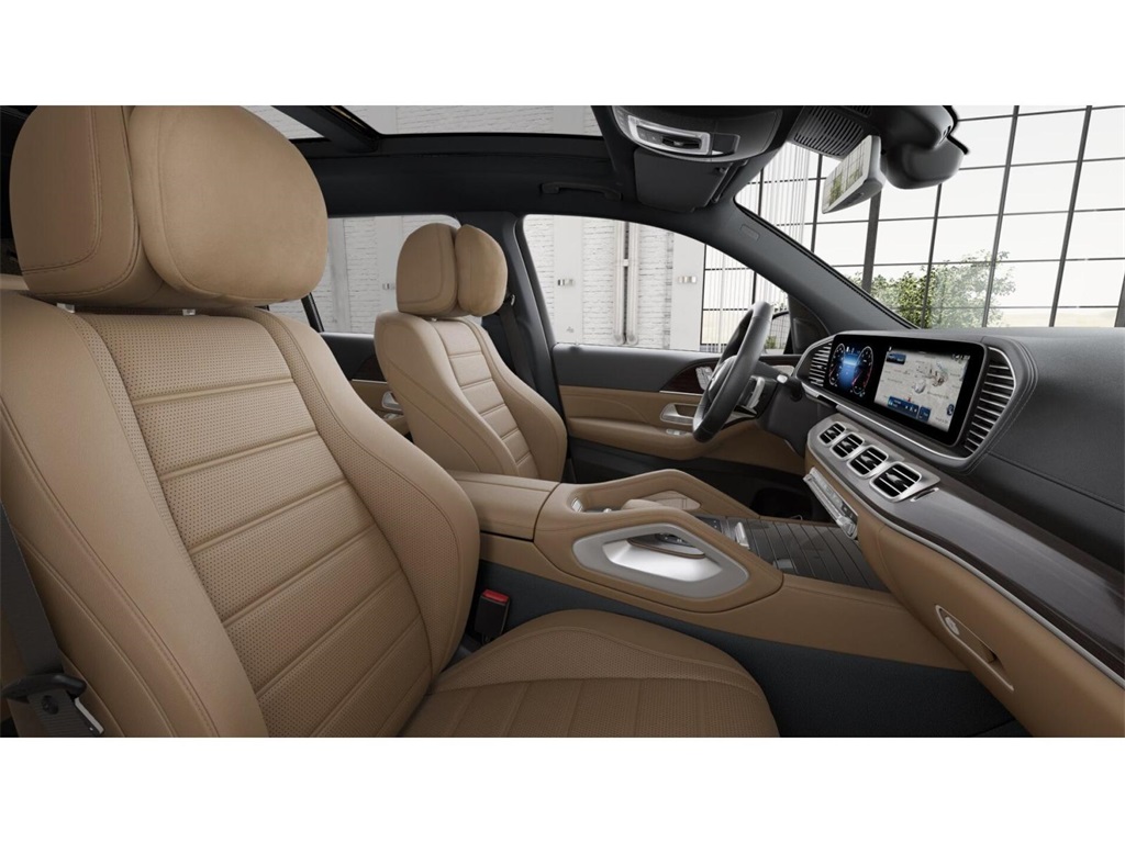 2026 Mercedes Benz GLS 450 4MATIC photo 4