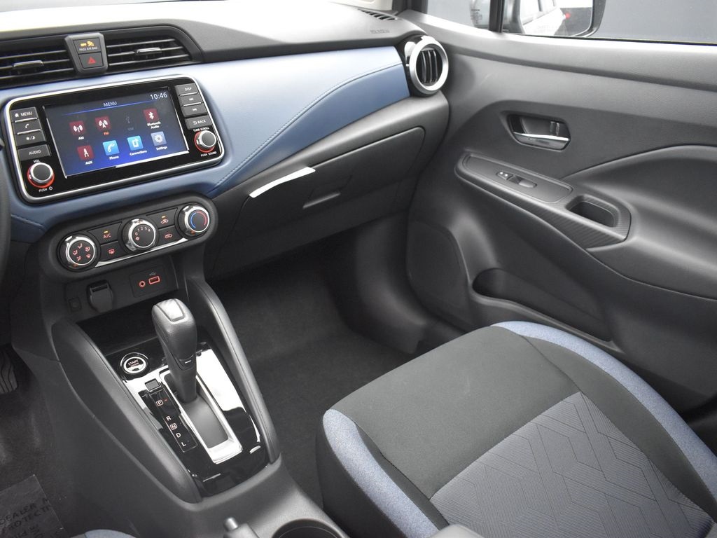 2025 Nissan Versa 1.6 SV photo 31