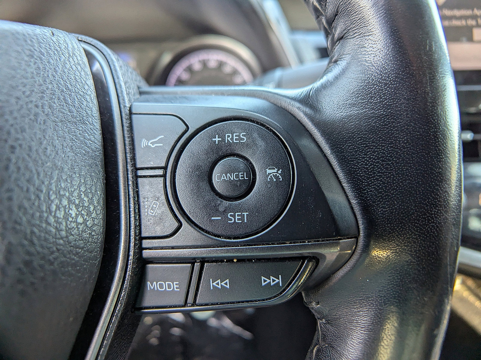 2021 Toyota Camry SE photo 14