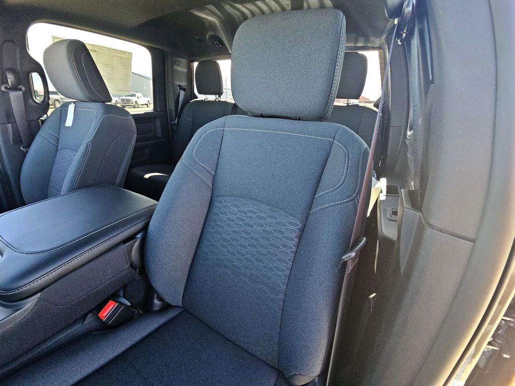 2026 Ram 3500 Tradesman photo 28