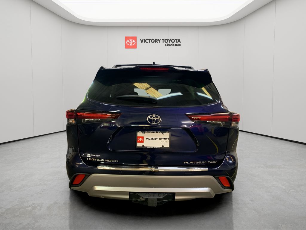 2025 Toyota Highlander XLE XSE Platinum Limited photo 4