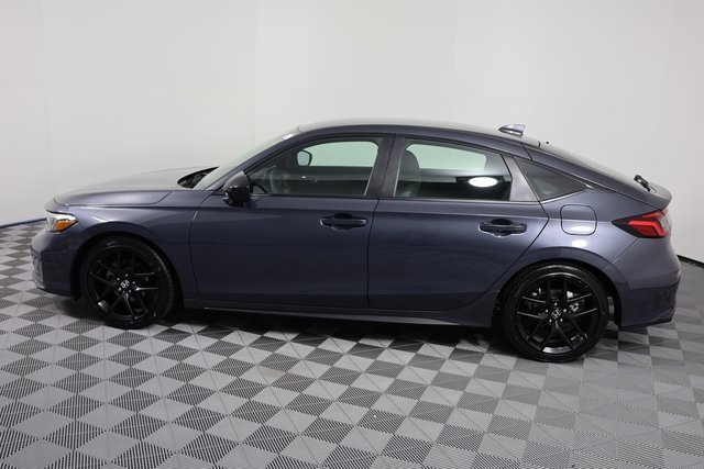2025 Honda Civic Sport photo 3