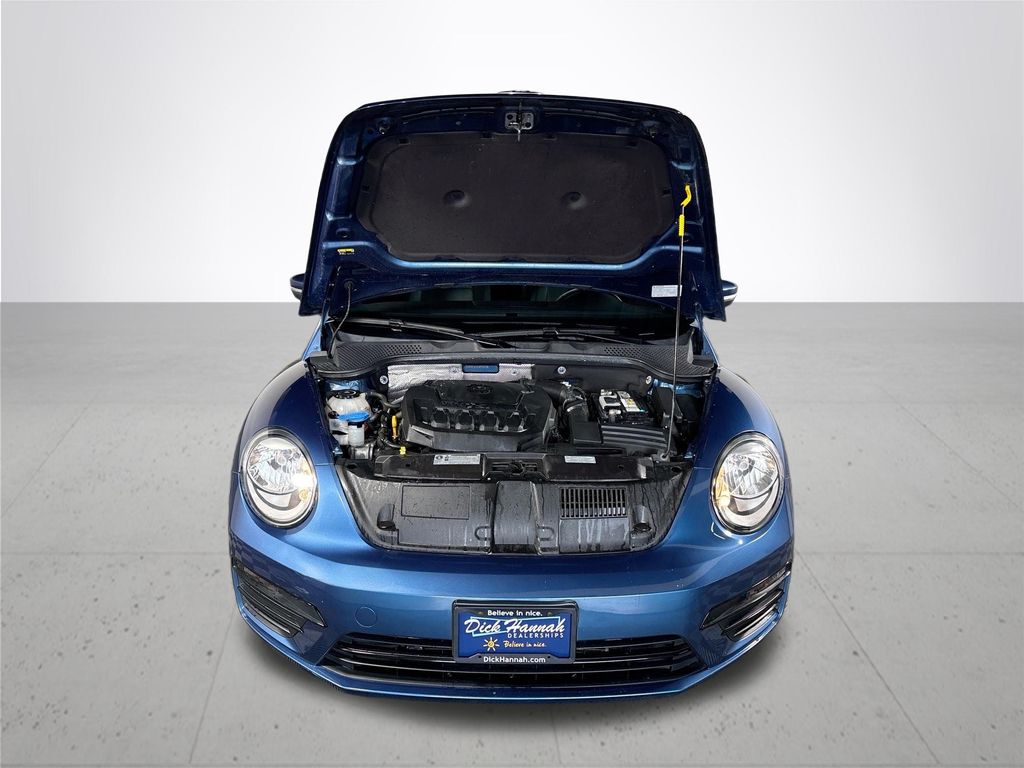 2018 Volkswagen Beetle S photo 19