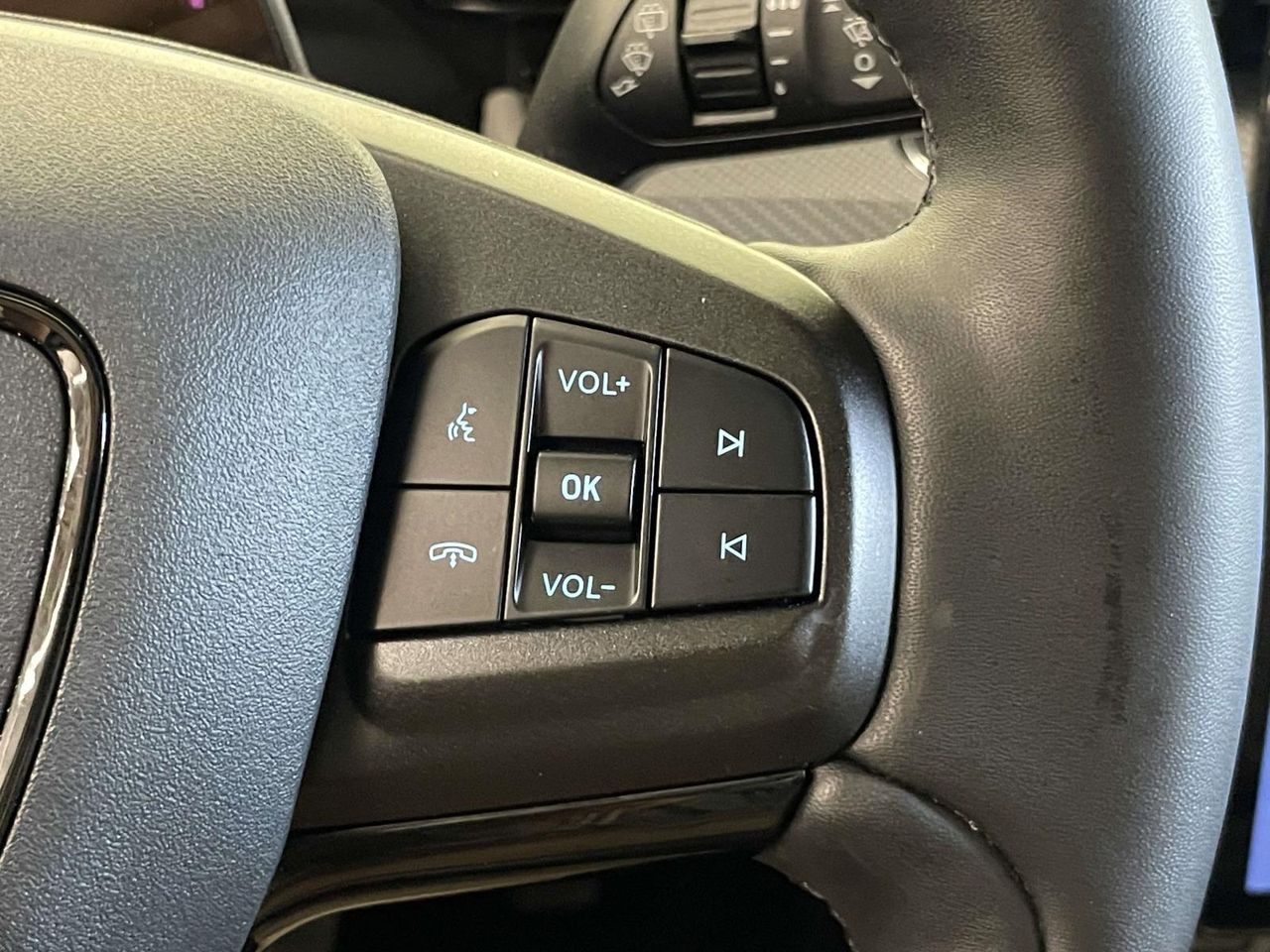 2021 Ford Mustang Mach-E Premium photo 20
