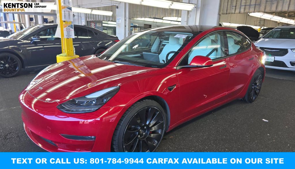 2022 Tesla Model 3 Performance's photo