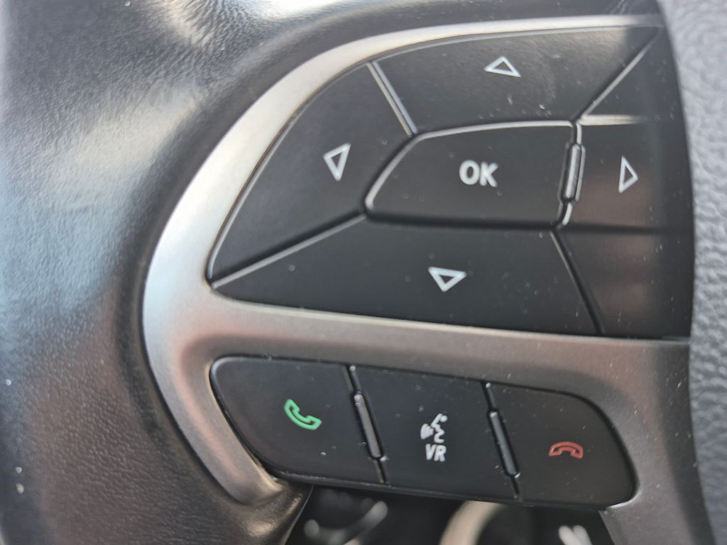 2022 Jeep Cherokee Limited photo 20