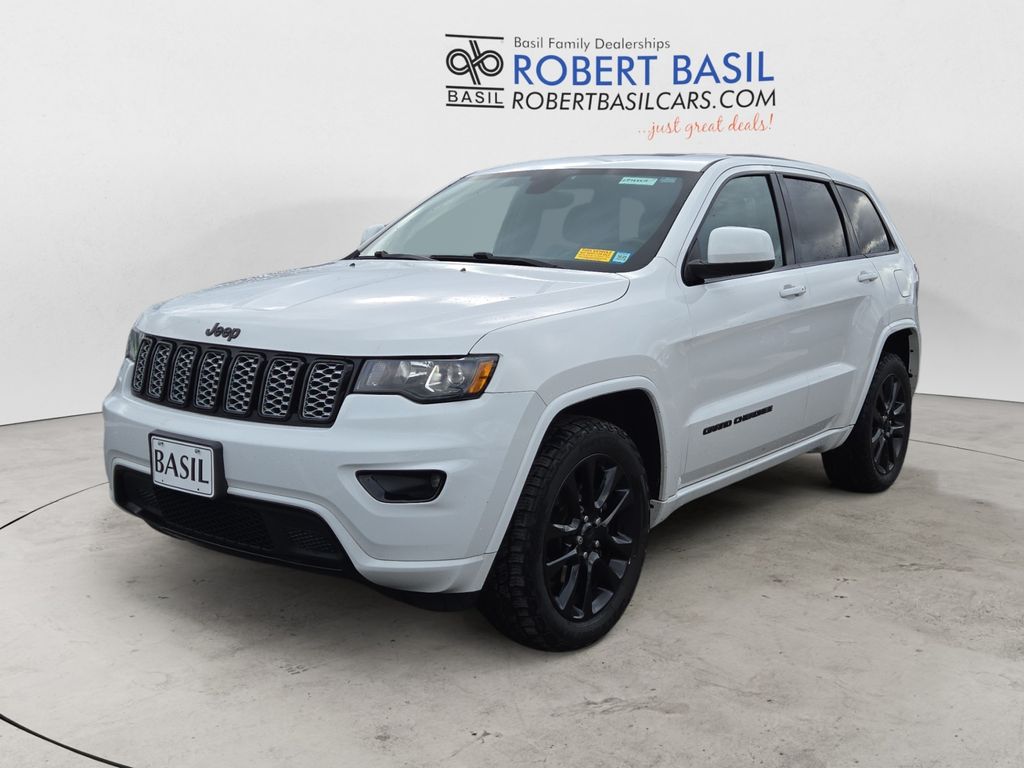 2018 Jeep Grand Cherokee Altitude's photo