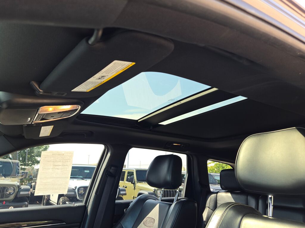 2015 Jeep Grand Cherokee Overland photo 25
