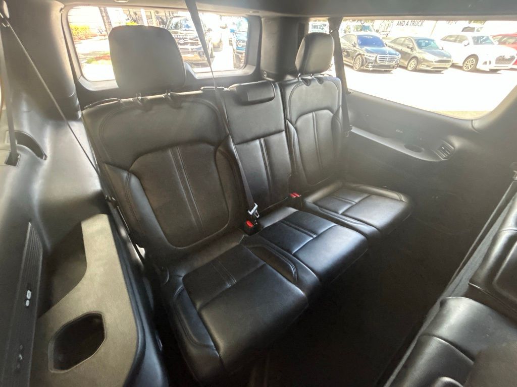 2024 Jeep Wagoneer L Series II photo 22