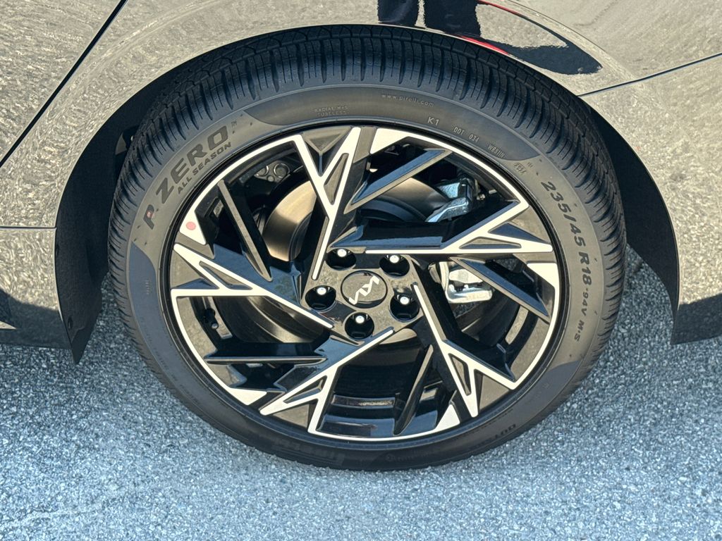 2025 Kia K5 GT-Line photo 19