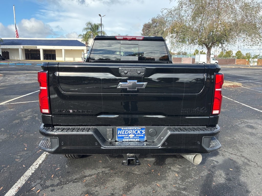 2026 Chevrolet Silverado 2500HD High Country photo 4