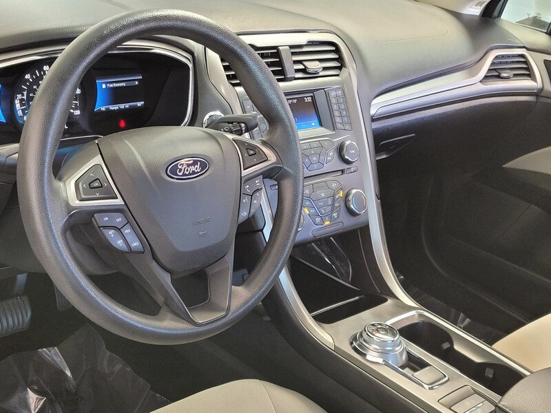 2018 Ford Fusion Hybrid S photo 8