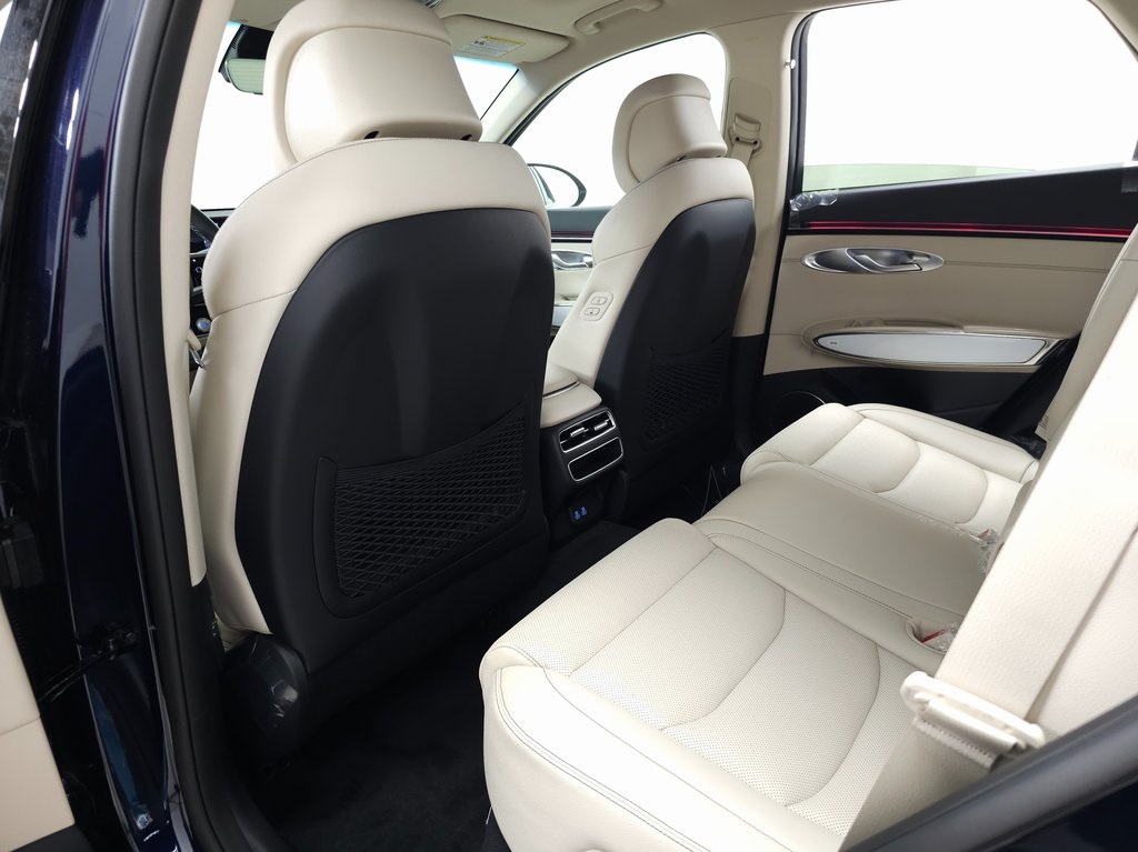 2026 Genesis GV70 2.5T Select photo 21