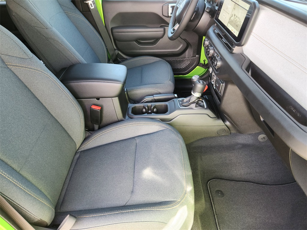 2025 Jeep Wrangler Sport S photo 13