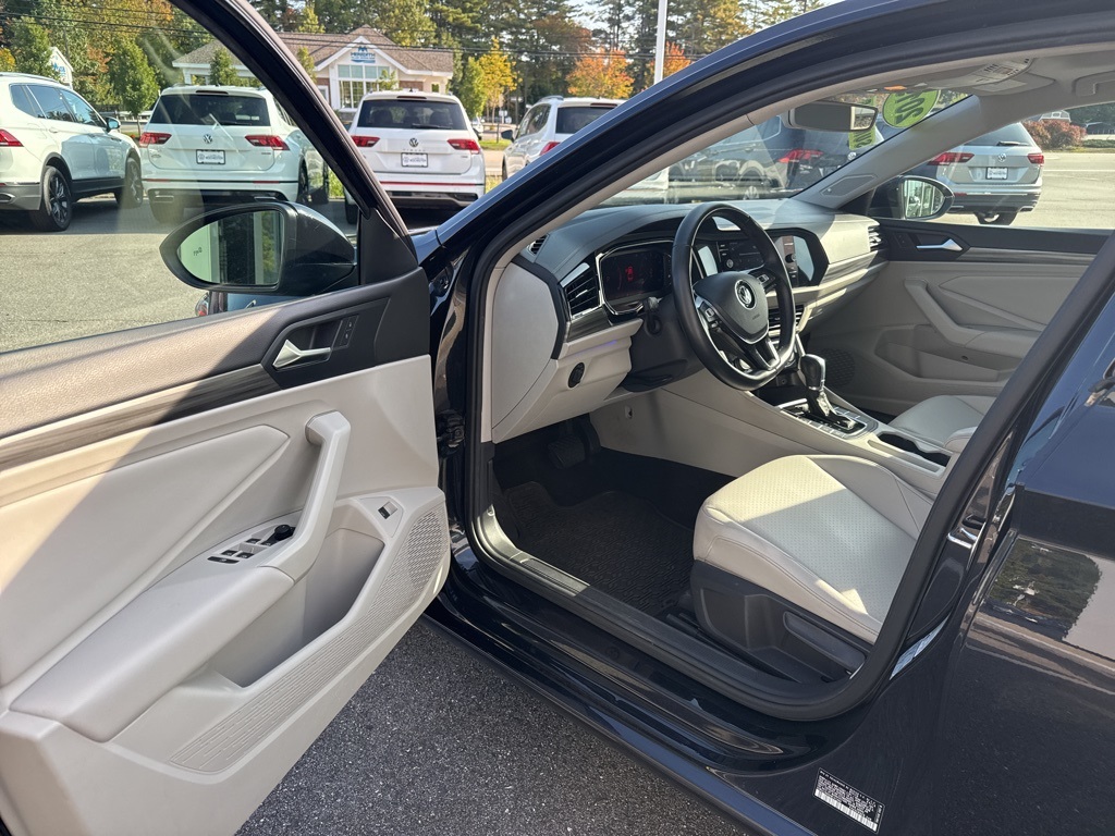 2019 Volkswagen Jetta SEL photo 15