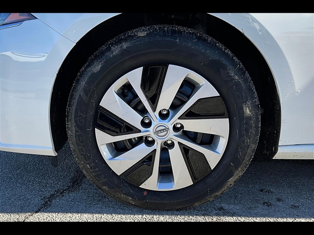 2025 Nissan Altima 2.5 S photo 12