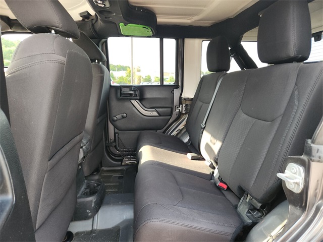 2017 Jeep Wrangler Unlimited Sport photo 2