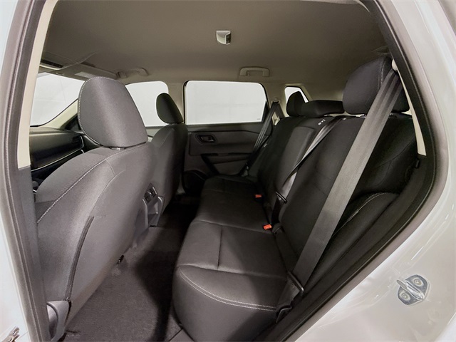 2025 Nissan Rogue S photo 7