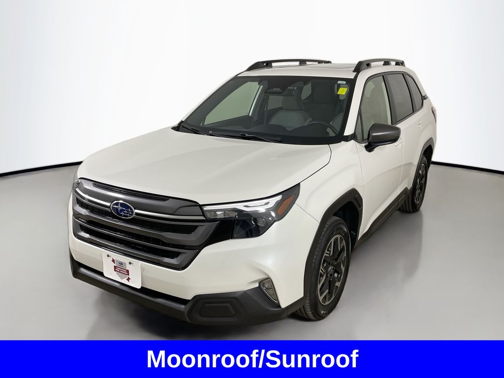 2025 Subaru Forester Premium photo 3