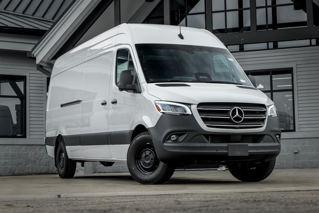 2025 Mercedes-Benz Sprinter Cargo Van Base's photo