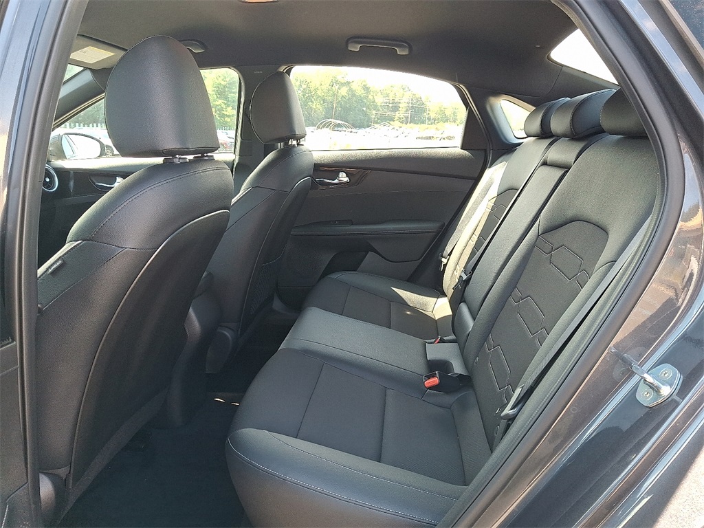 2023 Kia Forte GT-Line photo 10