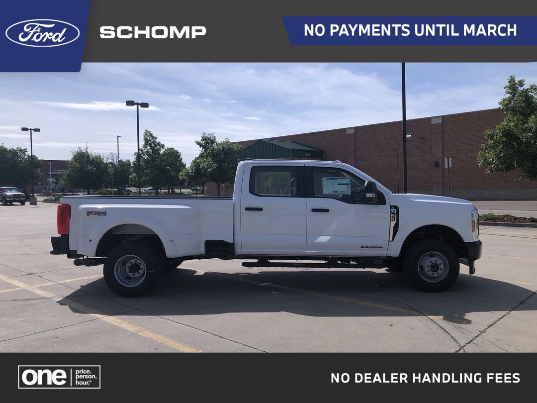 2025 Ford F-350 Super Duty XL's photo