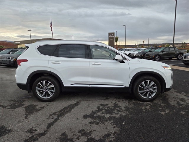2020 Hyundai Santa Fe SEL photo 3
