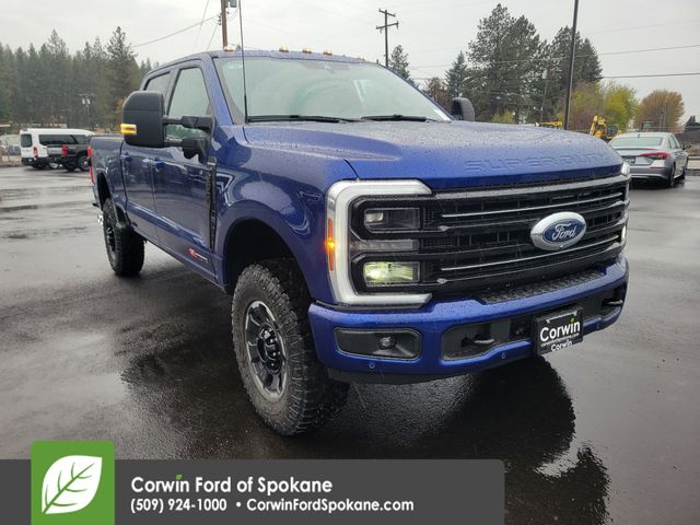 2026 Ford F-350 Super Duty Platinum's photo
