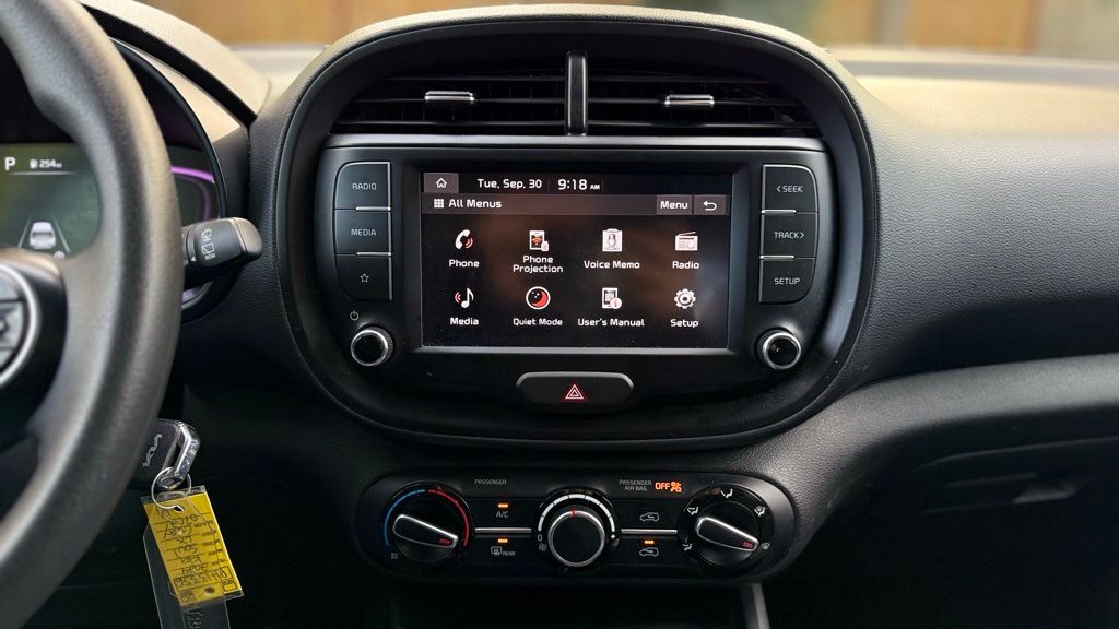 2024 Kia Soul LX photo 21