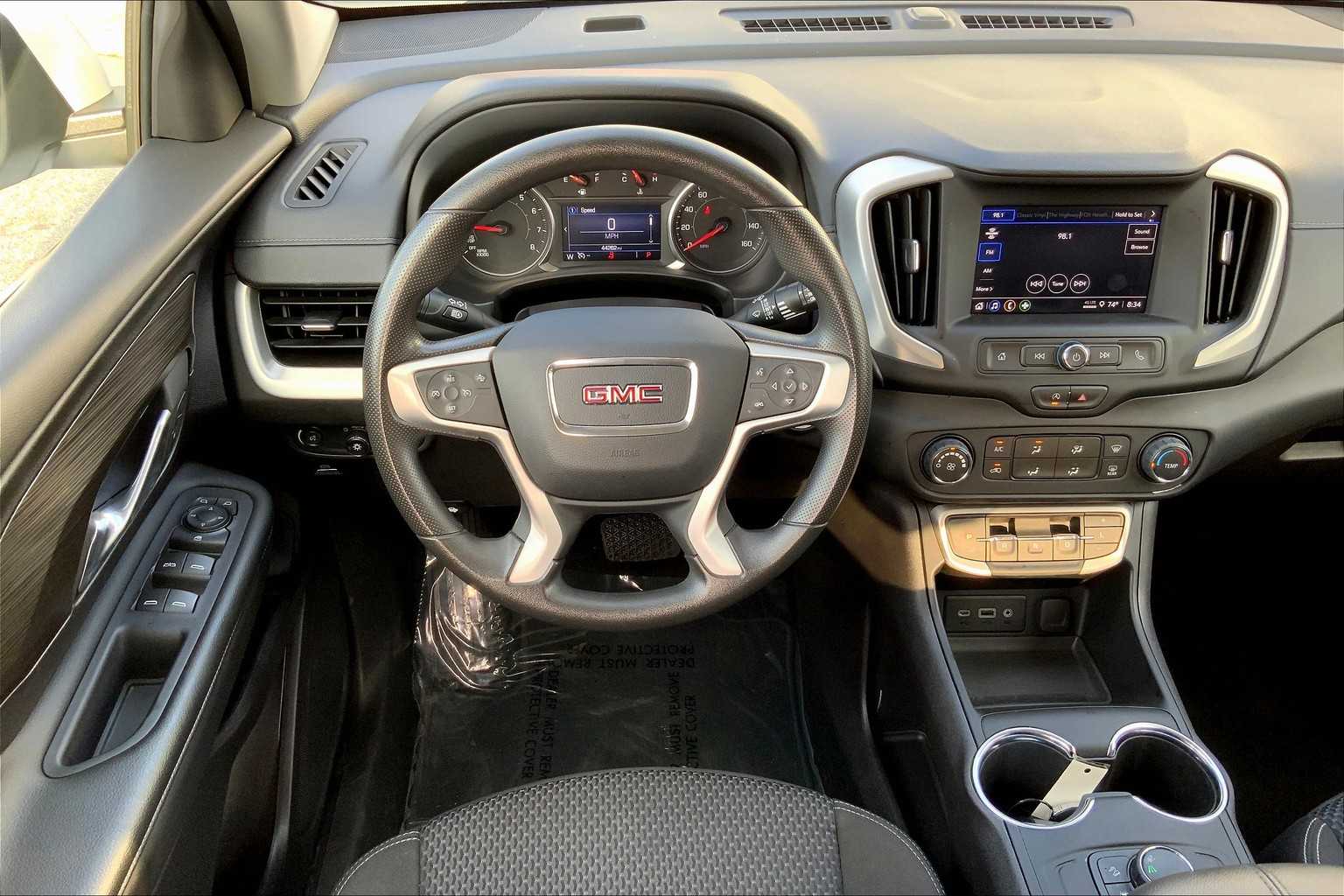2024 Gmc Terrain SLE photo 4