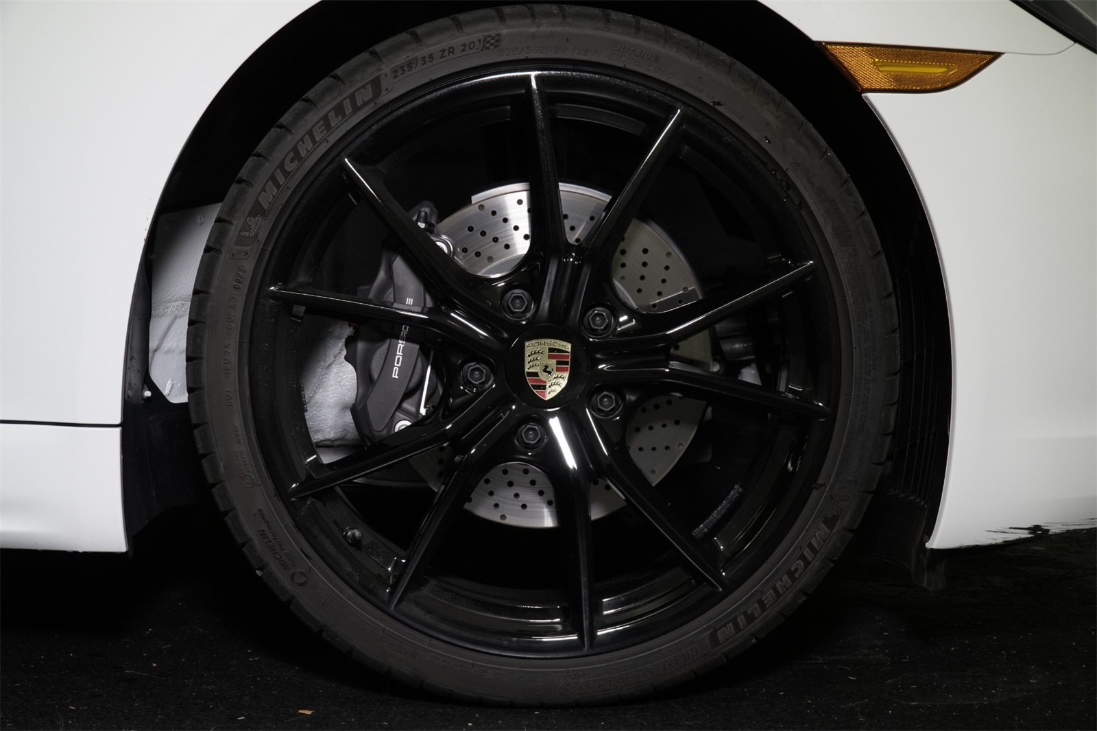 2025 Porsche Boxster photo 4