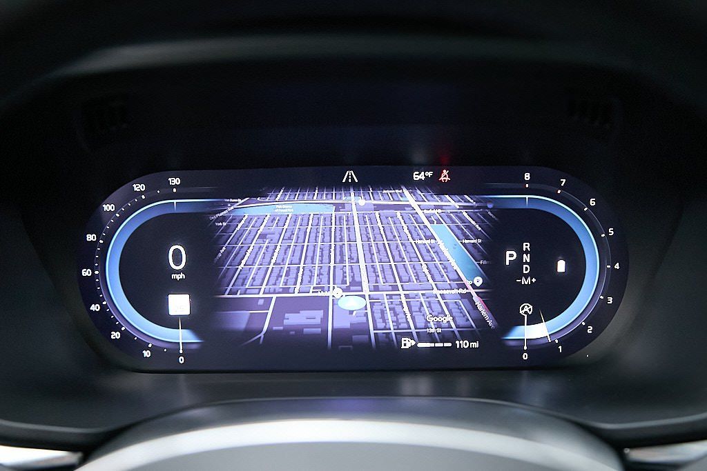 2023 VOLVO XC60 - Image 25