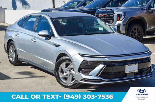 2026 Hyundai Sonata SE's photo