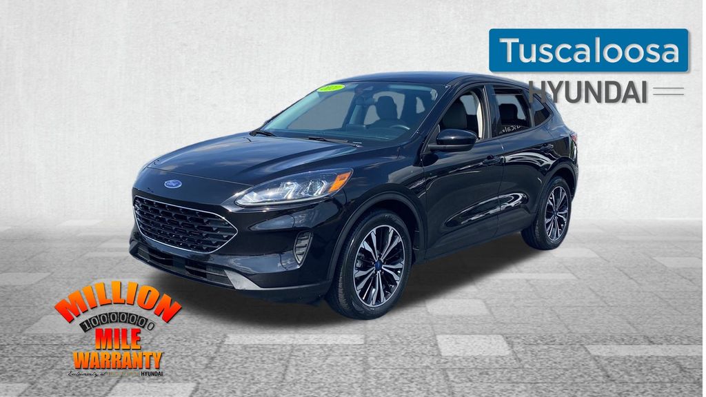 2021 Ford Escape SE photo 3