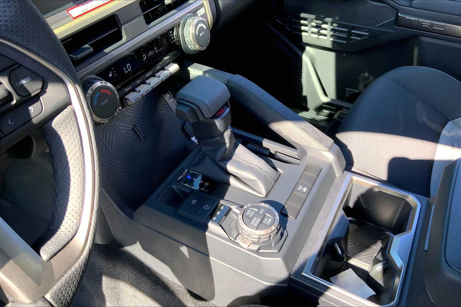 2025 Toyota Tacoma TRD Off-Road 4x4 Double Cab photo 7