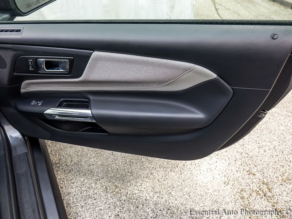 2025 FORD MUSTANG - Image 21